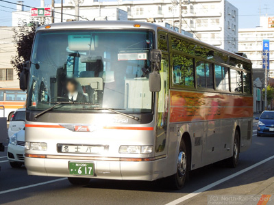 名士バス01