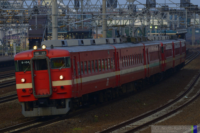 711系電車-1